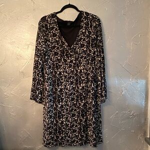 Vertigo Stretch Knot Black and Cream Patterned Dress